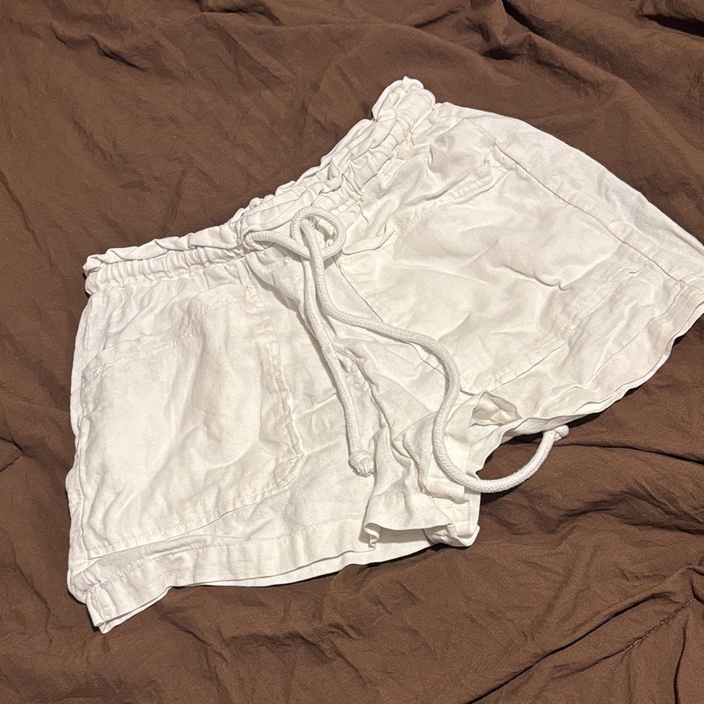Universal Thread Women's White Drawstring Bike Shorts